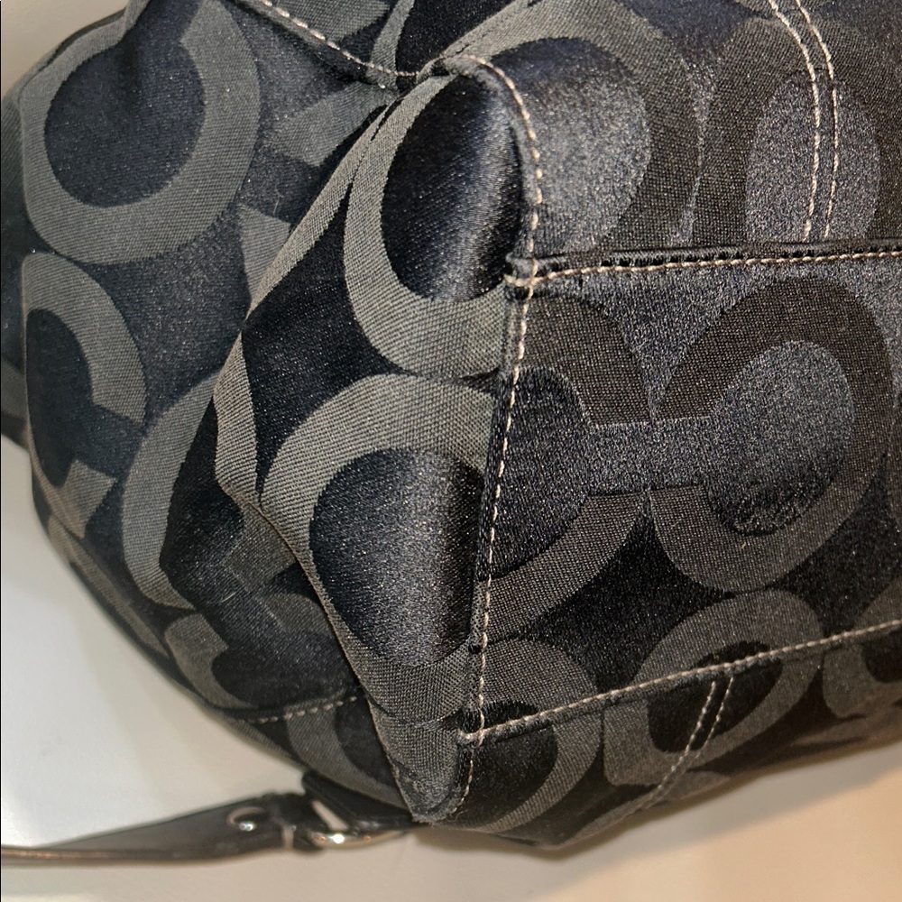 Coach Y2K Madison Olive and Black Signature Satchel - Picture 11 of 15